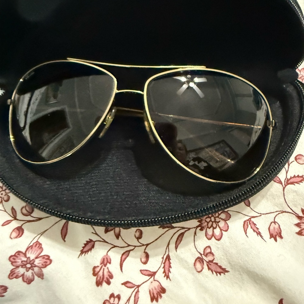 Ray-ban women’s aviators sunglasses